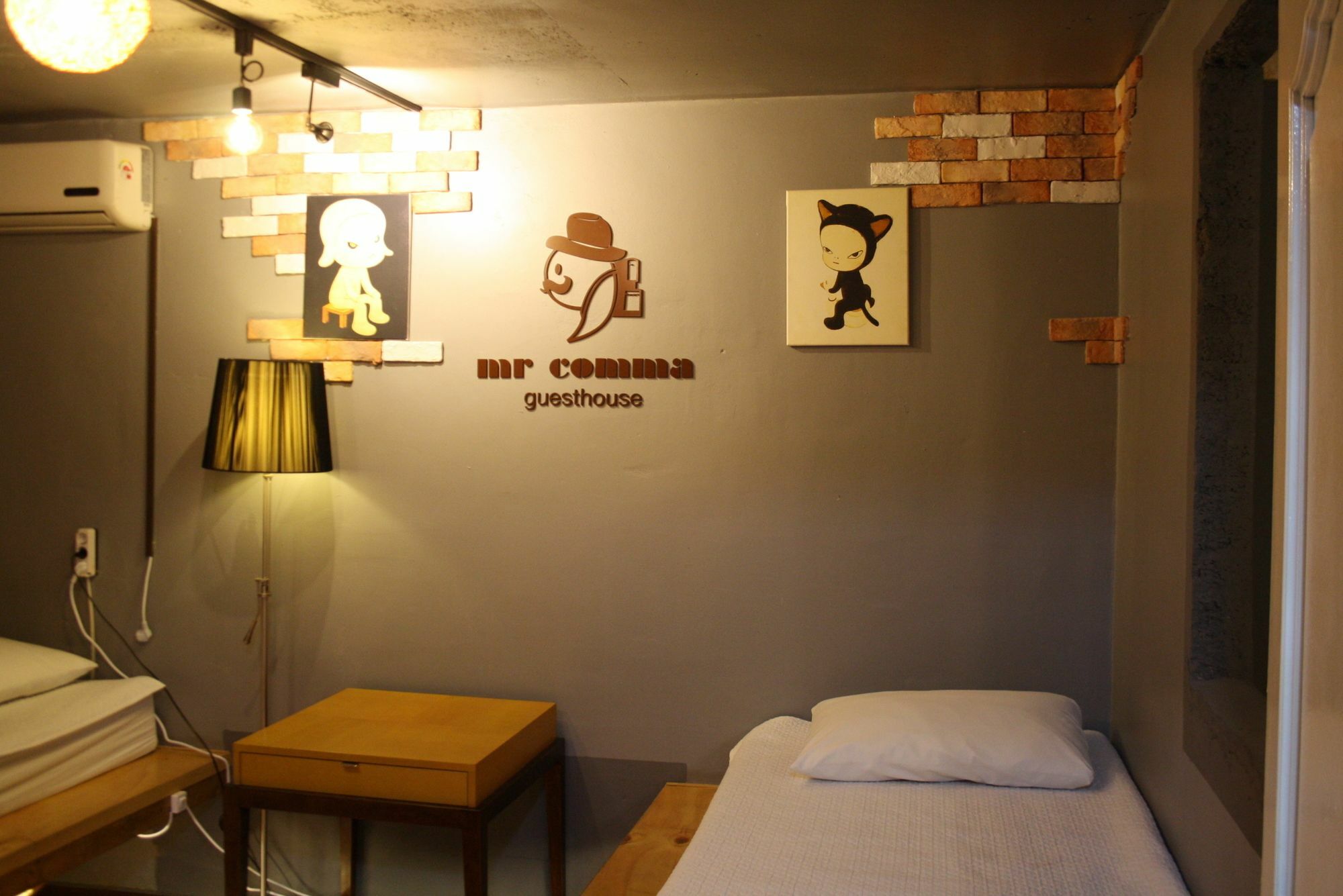 Mr. Comma Guesthouse Seoul Exterior photo